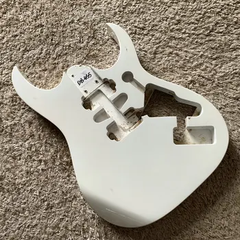 ST Тяло на китара бяло Цвят HSH пикапи Незавършени DIY китарни части Заменете аксесоарите с повреди и DirtyDB455