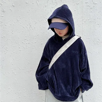 Детско облекло Детски суитшърт 2023 Есен Зима Американски стил Реколта хлабав кадифе бродирани качулка за момчета и момичета