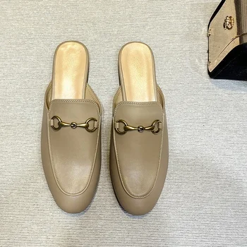 Носене на чехли навън 2023 Нова мода Baotou Muller обувки Ежедневни единични обувки Плосък ток Половин чехли Дамски обувки