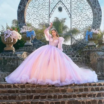 Розови кинсеанреа рокли 2024 Скъпа Пухкави отвесни дълги ръкави принцеса сладка 15 16-годишно момиче рожден ден парти официални рокли